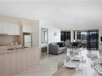 2 Bedroom Suite - Mantra Heritage Port Douglas